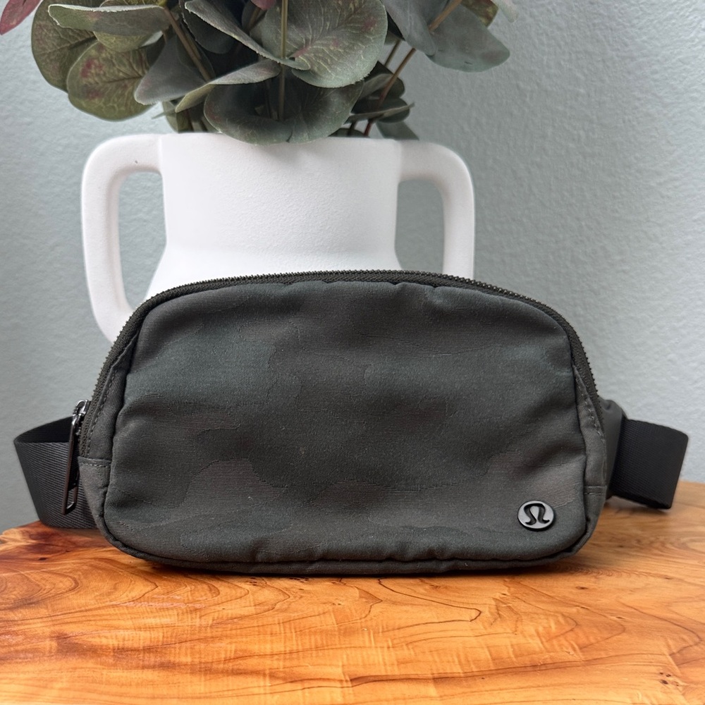 Lululemon Belt Bag